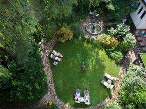 Taman di luar Boutique & Design Hotel AUERSPERG