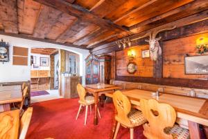Posezení v ubytování Heart Hotel Talhof Nigg