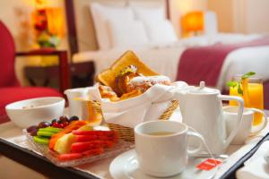 Comida no hotel ou em algum lugar perto