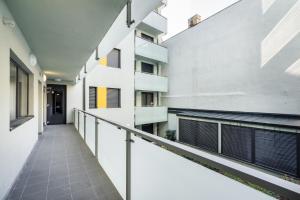 Balkón nebo terasa v ubytování BpR Brody Street Home