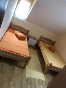 Postel nebo postele na pokoji v ubytování Vikendica Maksimović - Tara - Primamo vaučere