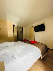 Atoll Hotel Logis Angers, Beaucouzé