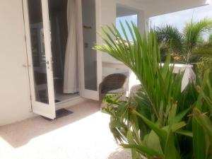 Fotografija v galeriji nastanitve B1 APARTMENT with Balcony at JAN THIEL Curacao v mestu Jan Thiel