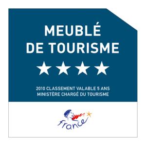 Sous Les Pins gîtes et chambres d'hôtes的证书、奖牌、标识或其他文件