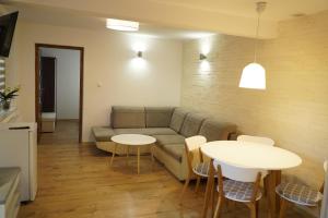 Posedenie v ubytovaní Apartament Nałęczów dom pod orzechami