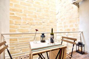 Nápoje v ubytování Valletta Maison d'art - Centre APT
