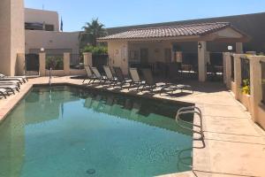Φωτογραφία από το άλμπουμ του Lake Havasu City Home Pool and Hot Tub Access! σε Lake Havasu City