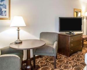 霍布斯Premier Extended Stay Hobbs的相册照片