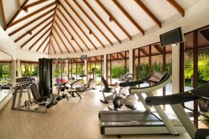 Fitness centrum a/nebo fitness zařízení v ubytování Anantara Dhigu Maldives Resort