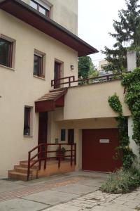 Budova, v ktorej sa apartmán nachádza