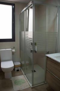 Kúpeľňa v ubytovaní Apartamentos EL POSAERO Juan Mariano