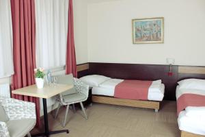 Postel nebo postele na pokoji v ubytování AdamEva Resort + 47 fotografií