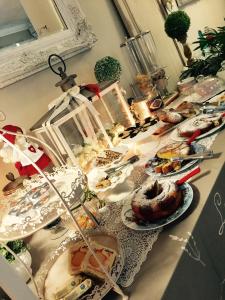 Jedlo v ubytovaní bed & breakfast alebo blízkom okolí