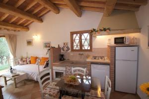 Galeriebild der Unterkunft CASE&COLLINE Villa Lorena in Montescudaio