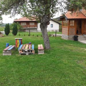 Herní místnost nebo prostor pro děti v ubytování Kuca Karajic