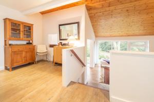 a home office with a wooden ceiling at Rozel in St. Agnes 