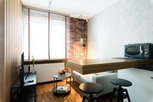 Televízia a/alebo spoločenská miestnosť v ubytovaní Apartament Solna - jedyny taki #Lublin