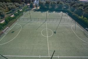 Tenis a/nebo squash v ubytování Uliveto Principessa Resort nebo okolí