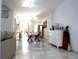 Torrequebrada Golf & Beach Guesthouse, Benalmádena ...