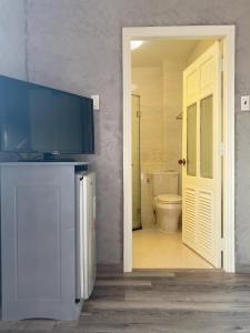 Koupelna v ubytování Dylan Hotel