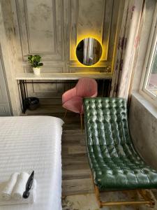 Posezení v ubytování Dylan Hotel