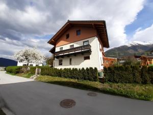 Nespecifikovaný výhled na hory nebo výhled na hory při pohledu z apartmánu