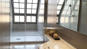 Ένα μπάνιο στο Hotel Can Pamplona