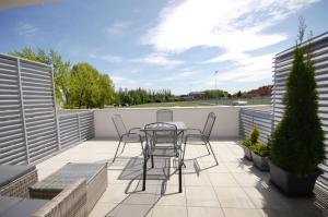 Balkón nebo terasa v ubytování Apartmány Viva Třeboň