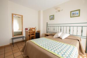 Gallery image of Hostal El Gallo in Marbella