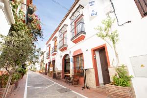 Foto dalla galleria di Hostal El Gallo a Marbella