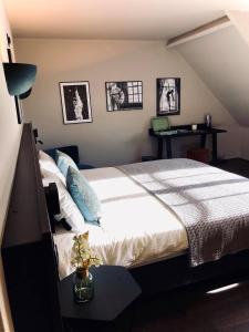 Postel nebo postele na pokoji v ubytování 't Averhuys + 37 fotografií