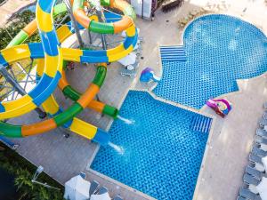 an overhead view of a water slide at a water park at Best Western PLUS Premium Inn in Sunny Beach