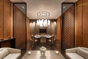 Area tempat duduk di Hyatt Regency Wuhan Optics Valley