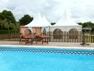 The swimming pool at or close to Casa de Barreiro