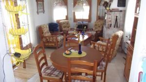 Posedenie v ubytovaní VILLA amb JARDÍ i AMARRE