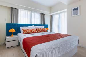 Cama ou camas em um quarto em NC Square Shinjuku -All Suite Residence-