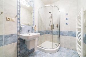 A bathroom at Salaš Syrex