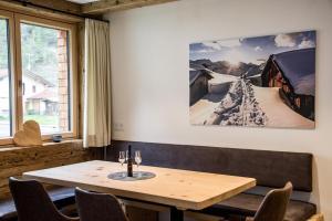Posedenie v ubytovaní Fetz Luxury Appartements