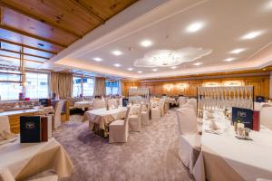 Restaurace v ubytování Hotel Salzburger Hof Zauchensee