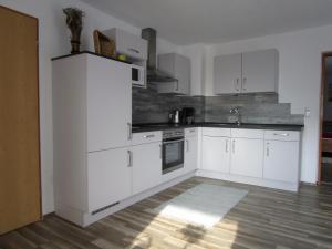 Kuchyňa alebo kuchynka v ubytovaní Ferienwohnung Huber