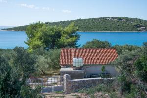 Φυσικό τοπίο κοντά σε αυτή η παραθεριστική κατοικία