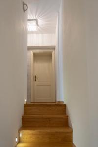 Gallery image of Krka Waterfalls in Skradin