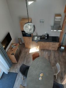 Kuchyň nebo kuchyňský kout v ubytování Slaperij Salud! Studios & appartementen