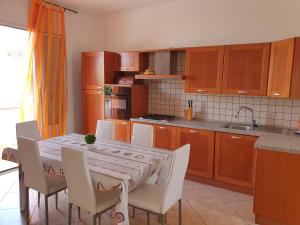 Gallery image of Villetta Rivabella in spiaggia in Rivabella