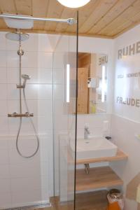 Kúpeľňa v ubytovaní Appartement Ramsau, Haus Fichte + 11 fotografií