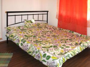 A bed or beds in a room at Ferienhaus Judit