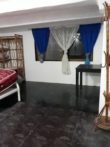 Letto o letti in una camera di Vanny's Peaceful Guesthouse