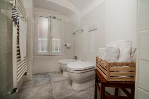 A bathroom at La Magnolia, Caressa de mä