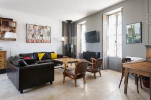 Μια τηλεόραση ή/και κέντρο ψυχαγωγίας στο Maison Antioche