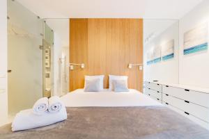 Posteľ alebo postele v izbe v ubytovaní Odra View Apartments III